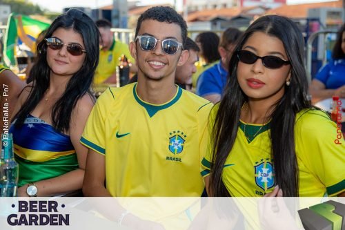 Torcida-no-Beer-Garden-durante-Brasil-x-Noruega-107