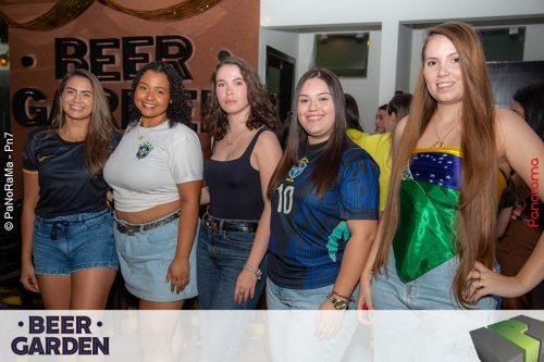 Torcida-no-Beer-Garden-durante-Brasil-x-Noruega-132