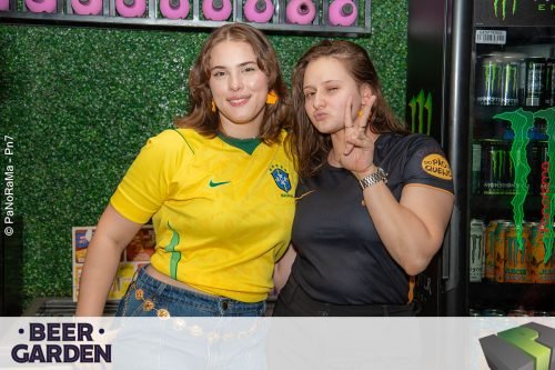 Torcida-no-Beer-Garden-durante-Brasil-x-Noruega-140