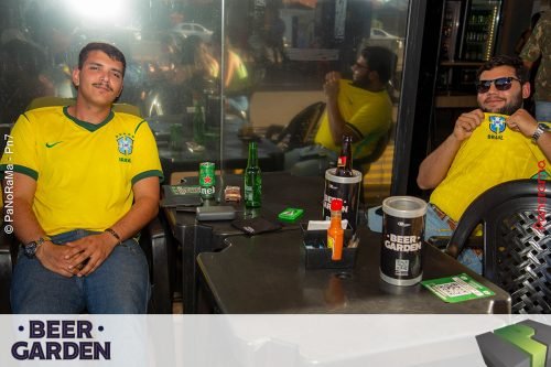 Torcida-no-Beer-Garden-durante-Brasil-x-Noruega-40