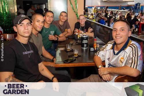 Torcida-no-Beer-Garden-durante-Brasil-x-Noruega-55