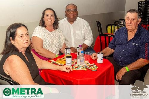 XXX-Baile-do-Chopp-do-CTG-200